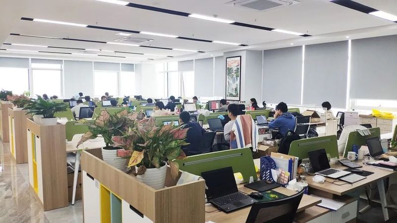 在选择供应商时，需对其资质进行评估。重点关注以下方面：
